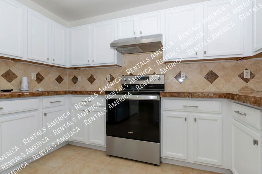 $500 Off Move In! Beautiful, spacious, and move-in ready! property image