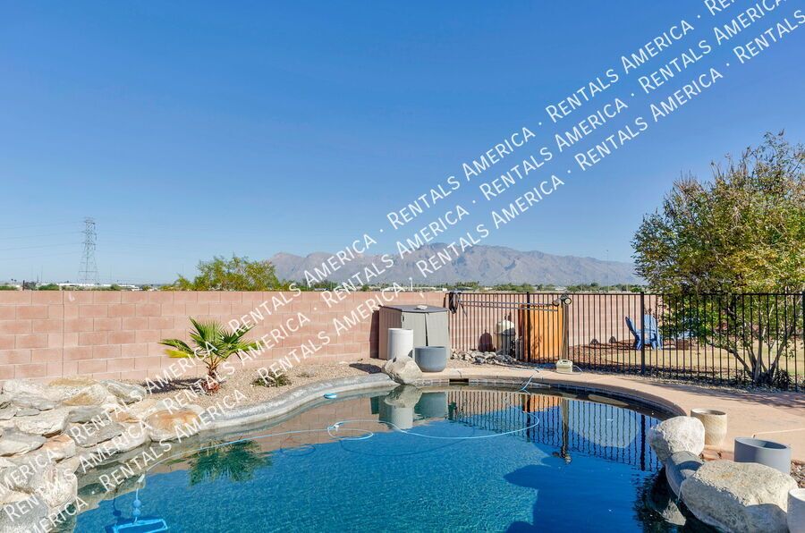 $500 Off Move In! Beautiful, spacious, and move-in ready! property image