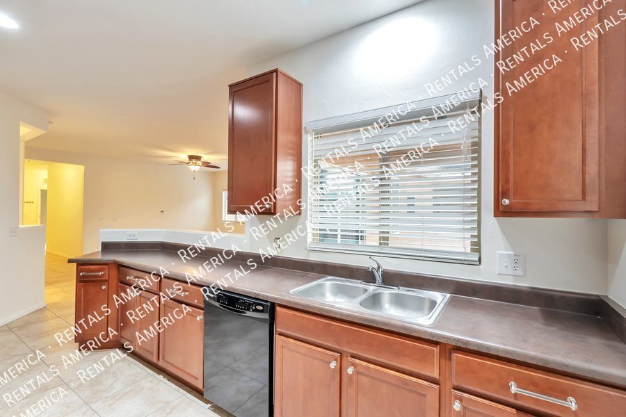 3 Bedroom 2 bath available now. property image