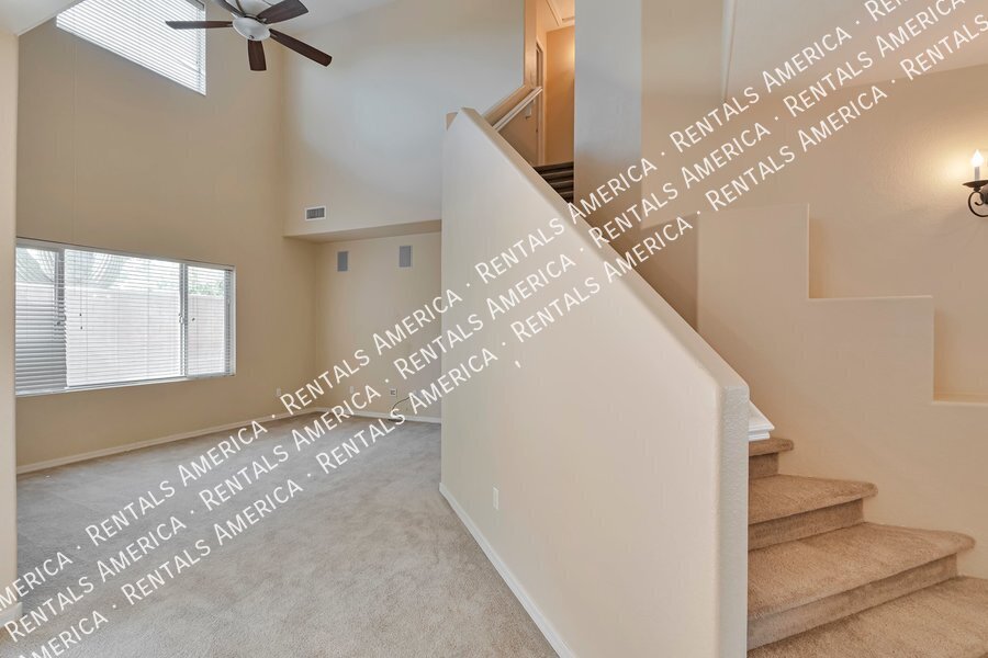 Available now beautiful 3-bedroom 2.5 bath property image