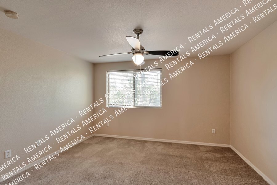 Available now beautiful 3-bedroom 2.5 bath property image