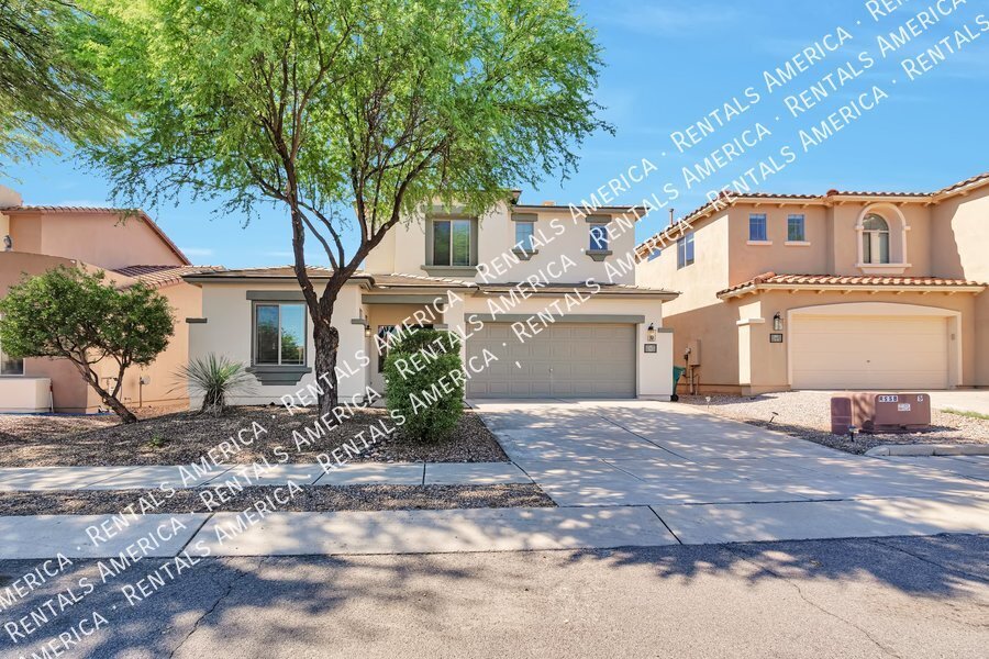 Available now beautiful 3-bedroom 2.5 bath property image