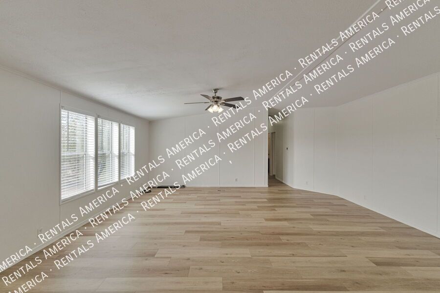 3 Bed / 2 Bath Home on 1.7 Fully Fenced Acres ? Picture Rocks property image