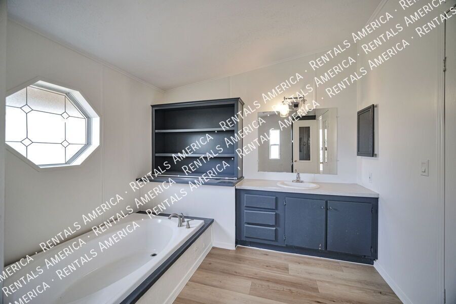 3 Bed / 2 Bath Home on 1.7 Fully Fenced Acres ? Picture Rocks property image