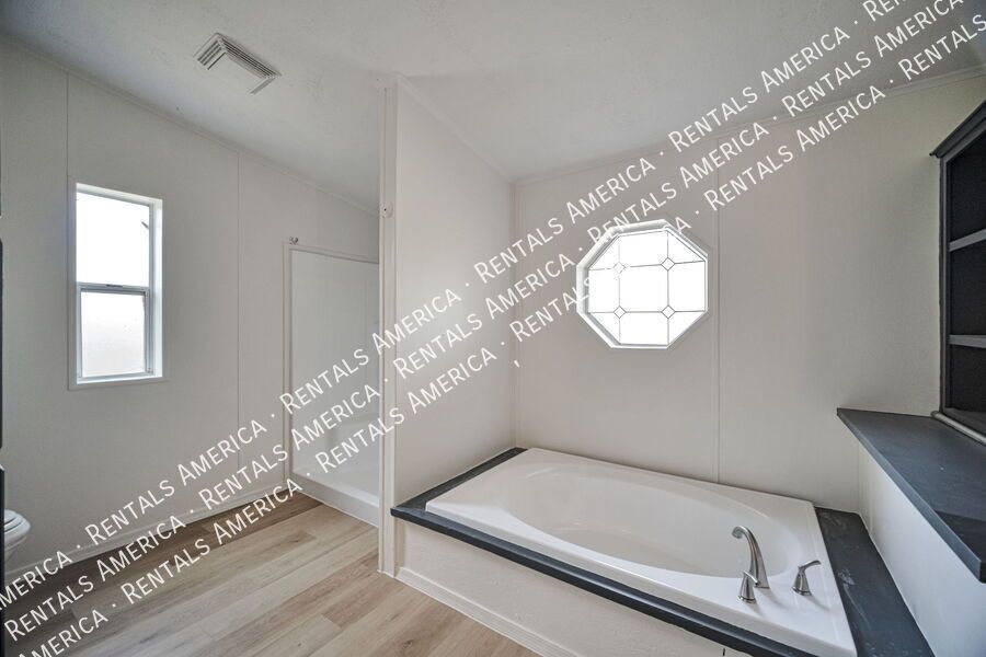 3 Bed / 2 Bath Home on 1.7 Fully Fenced Acres ? Picture Rocks property image