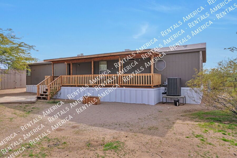 3 Bed / 2 Bath Home on 1.7 Fully Fenced Acres ? Picture Rocks property image