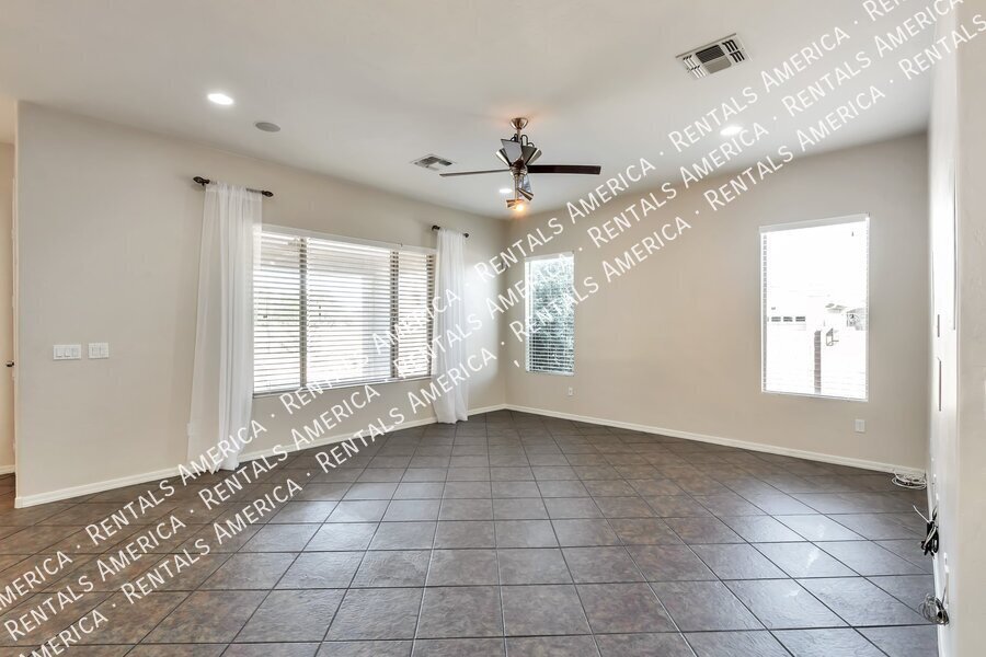 1st Month Free -Your Own Private Oasis. Available Now property image