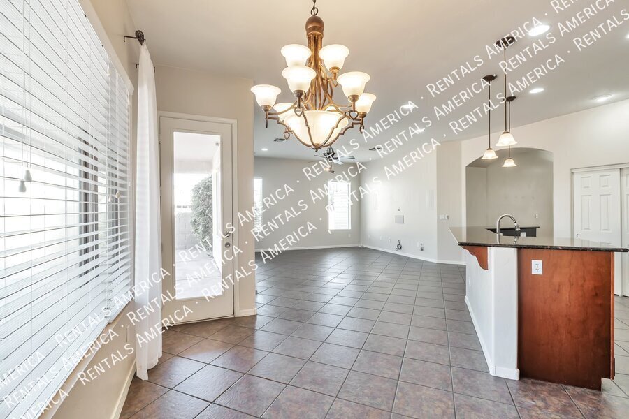 1st Month Free -Your Own Private Oasis. Available Now property image