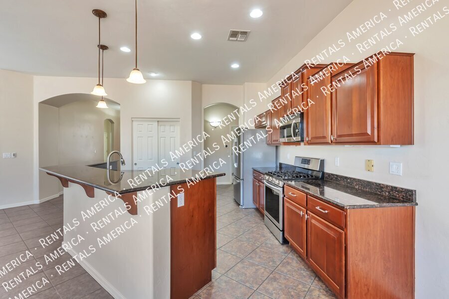 1st Month Free -Your Own Private Oasis. Available Now property image