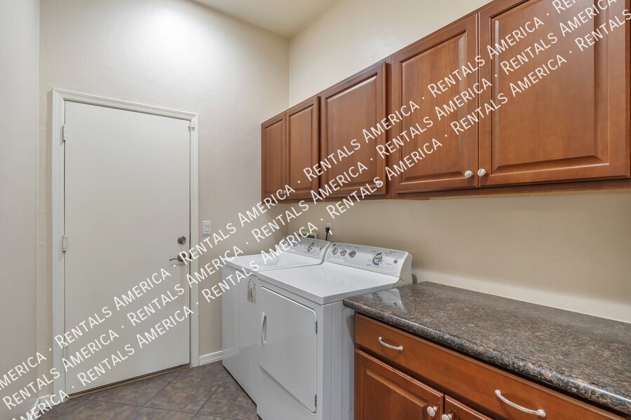 1st Month Free -Your Own Private Oasis. Available Now property image