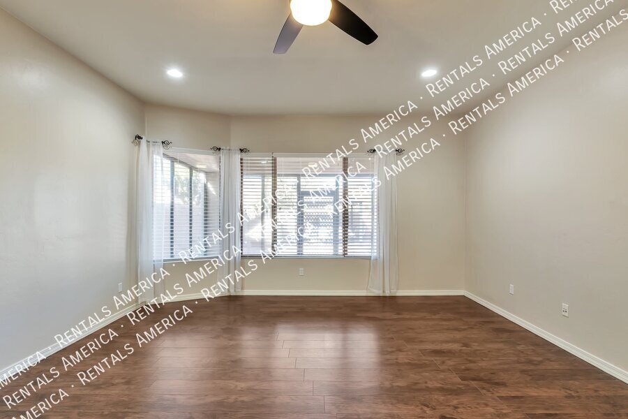 1st Month Free -Your Own Private Oasis. Available Now property image