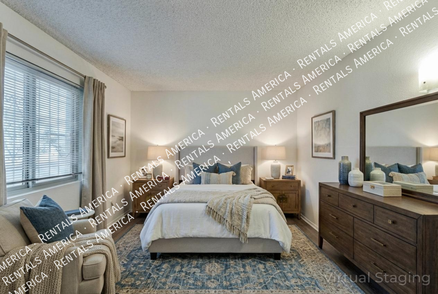 Charming 2 Bedroom / 1 Bath Updated Home Near U of A property image