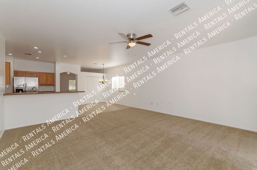 4 Bedrooms/2 Bath Beauty in Rita Ranch!! property image