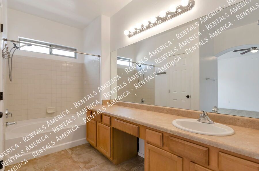 4 Bedrooms/2 Bath Beauty in Rita Ranch!! property image