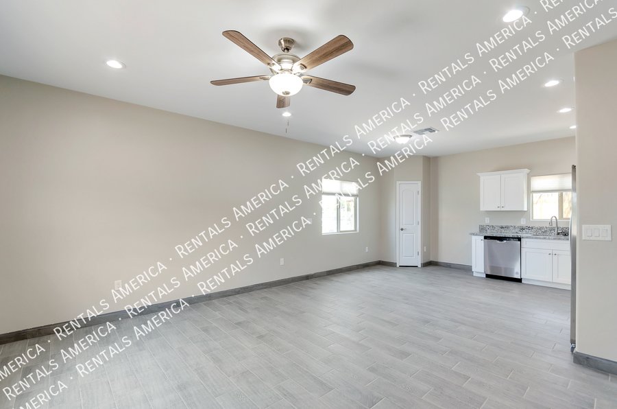 Beautiful Brand New 3bdrm 2 bath! property image