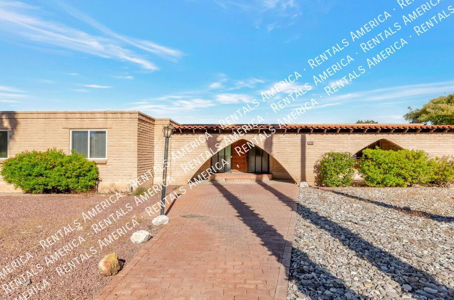 4-bed/2-bath home with private pool! property image