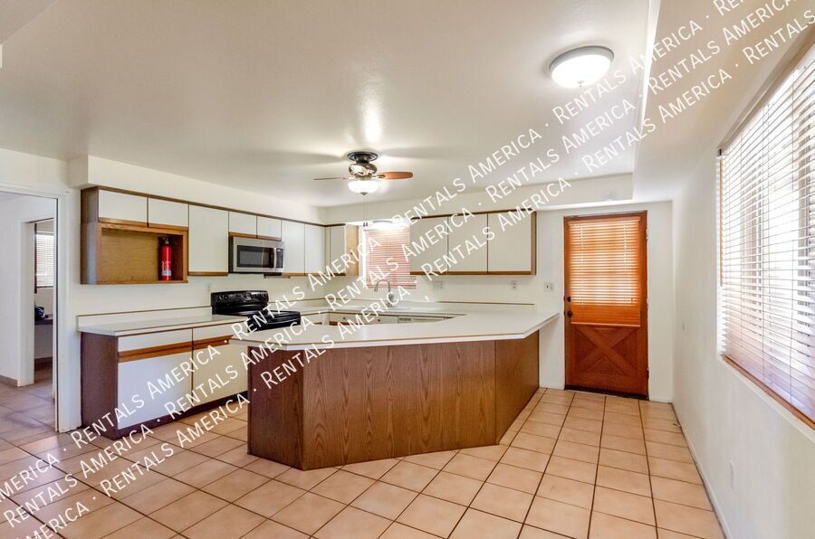 4-bed/2-bath home with private pool! property image