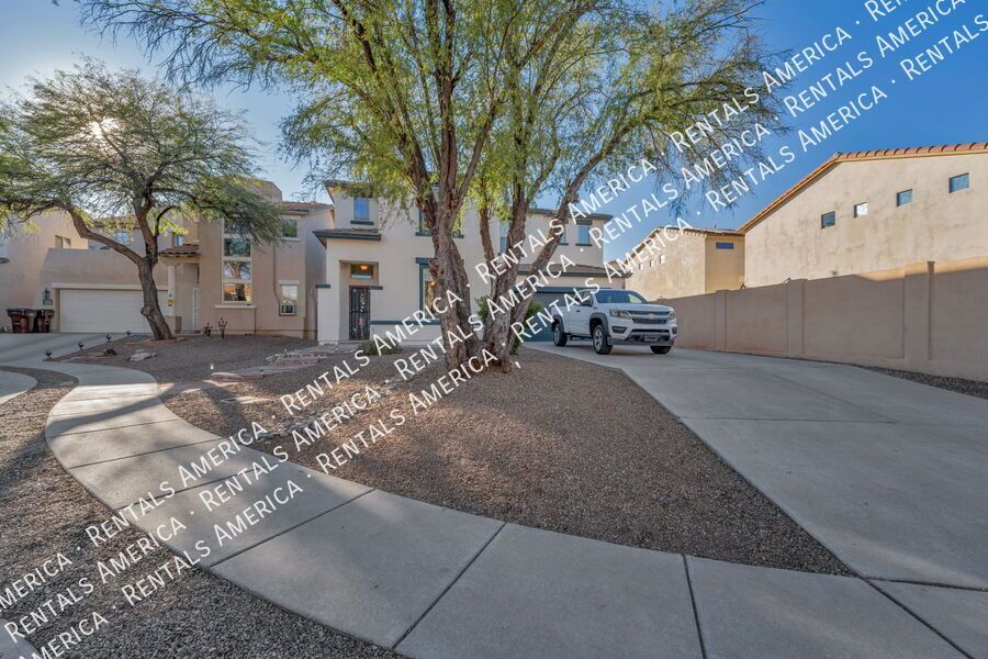 Spectacular 3bdrm 2.5 Bath property image