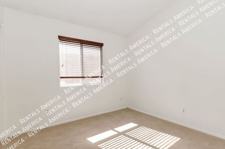 4 Bedroom 2 Bath -Home on Corner Lot property image