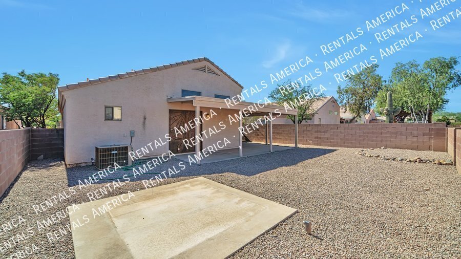 4 bedroom,2 bath home fantastic location property image