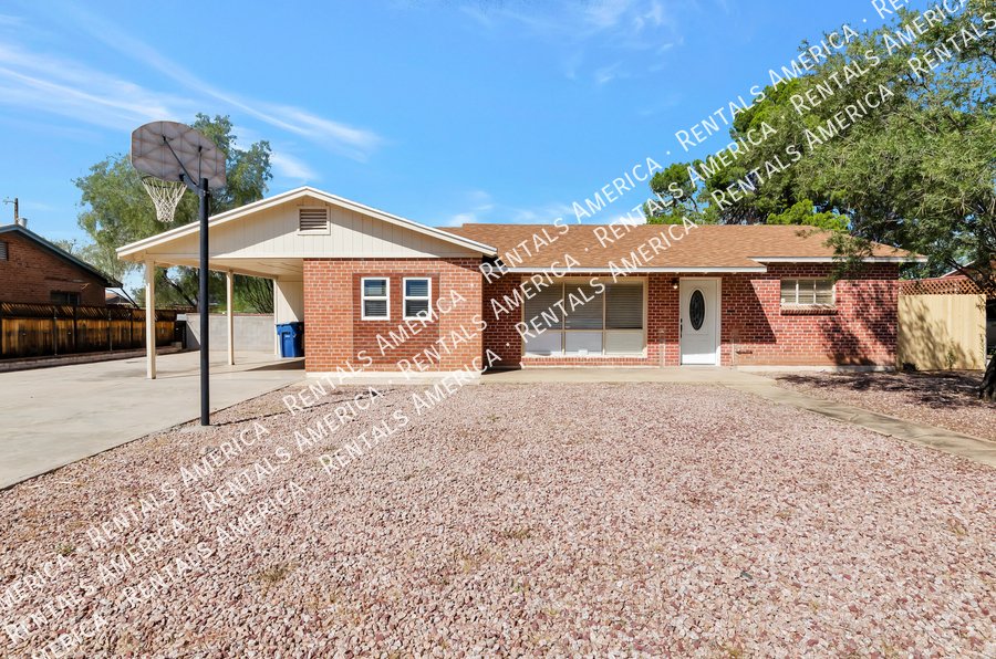 Great Location and close to conveniences property image