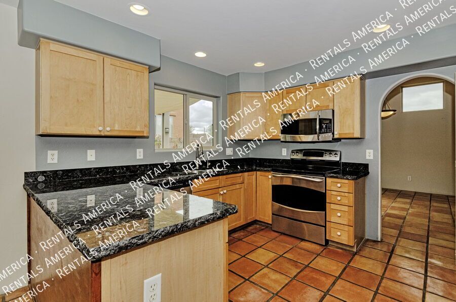 This southwestern modern home is ready for you! property image