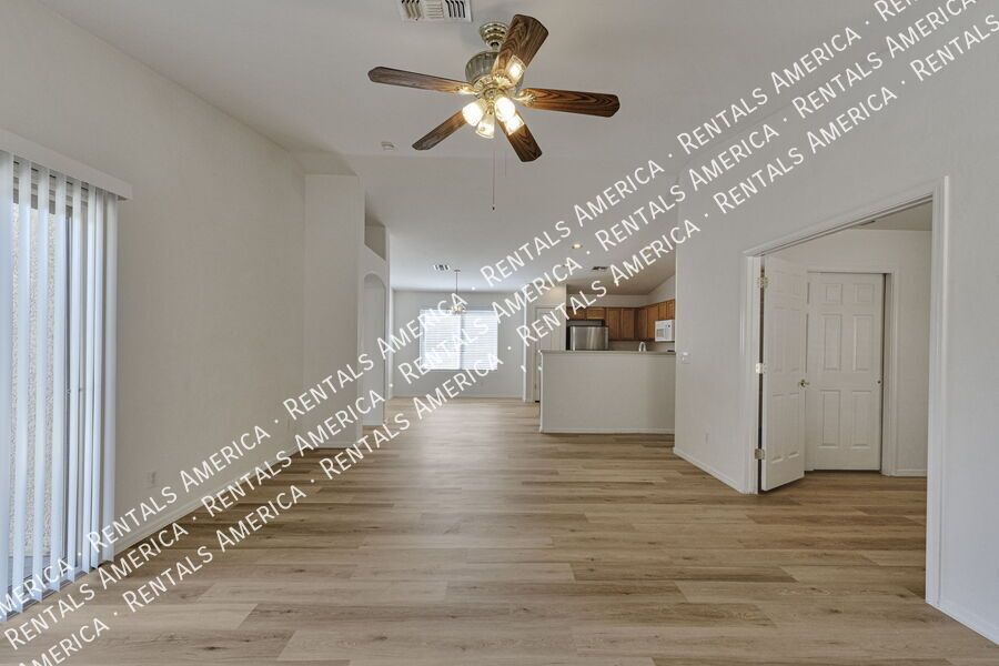 Charming 4 Bedroom 2 Bath Home in Rita Ranch property image