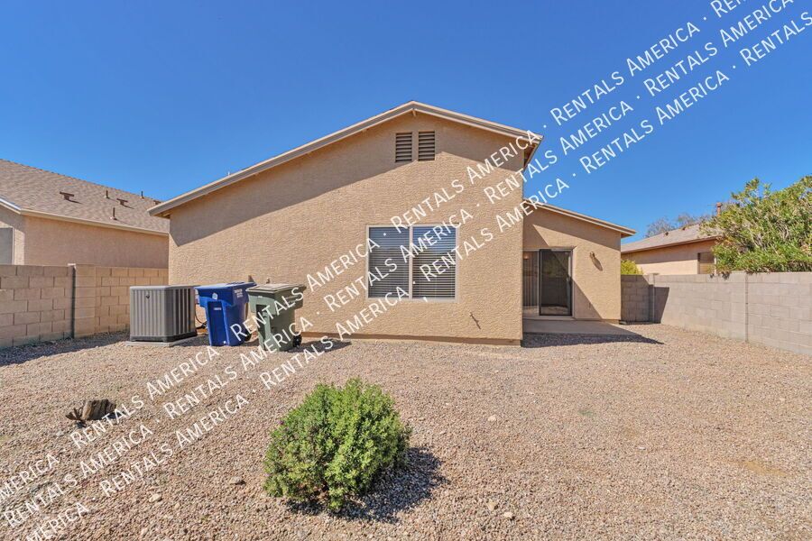 Charming 4 Bedroom 2 Bath Home in Rita Ranch property image