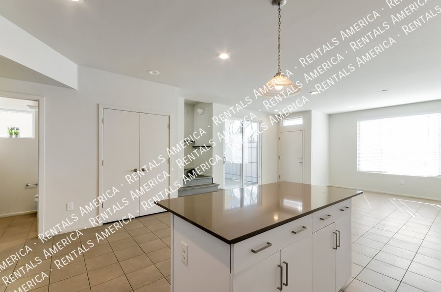 Modern home near University, Banner property image