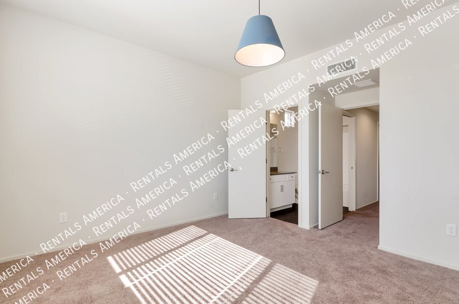 Modern home near University, Banner property image