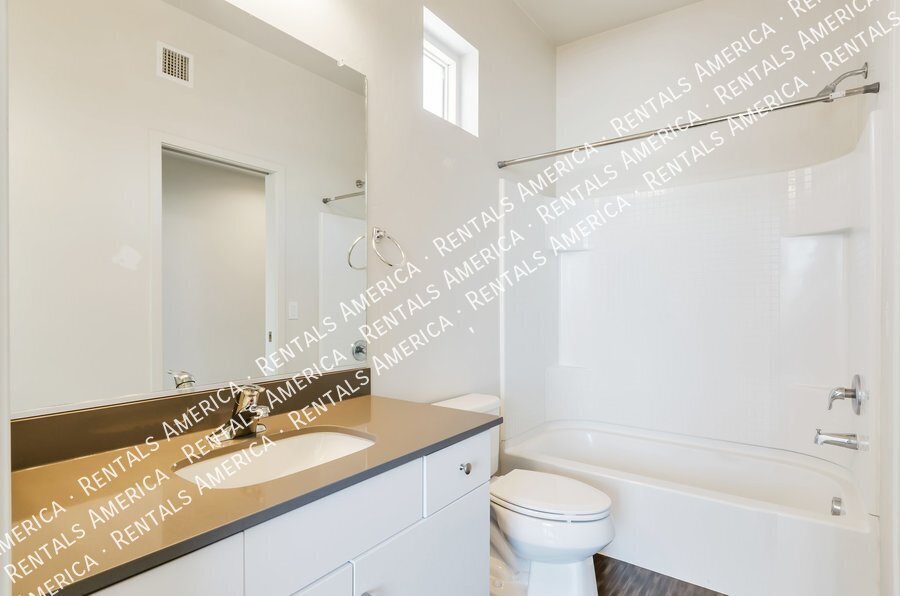 Modern home near University, Banner property image