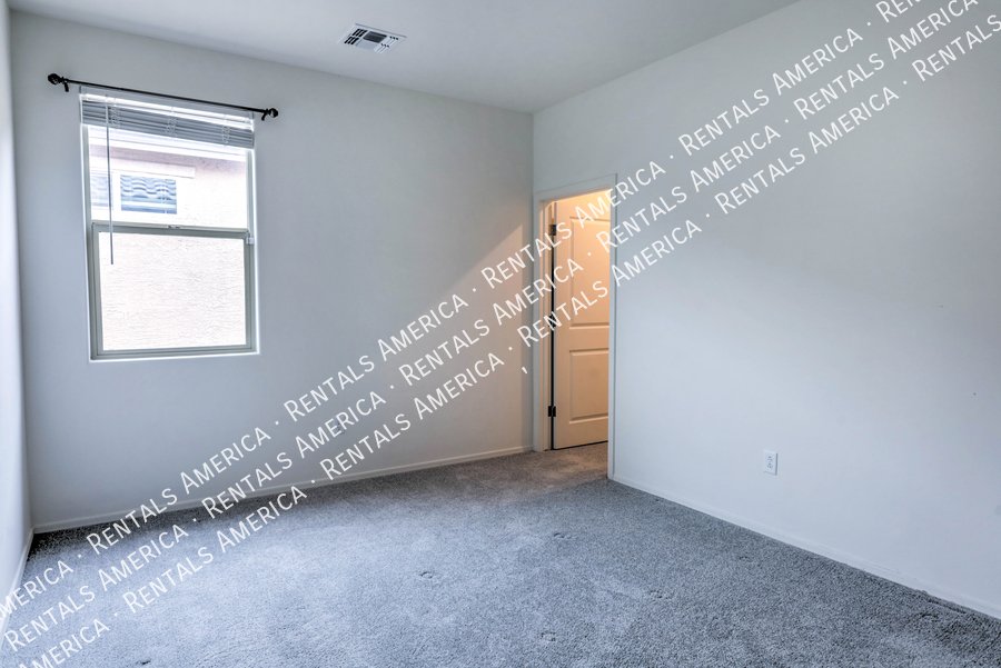 Timeless Style with Modern Edge 4 bedroom 2 bath BEAUTIFUL Home!! property image