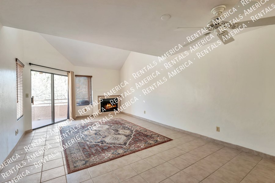 Great Location, Swan & Sunrise! property image