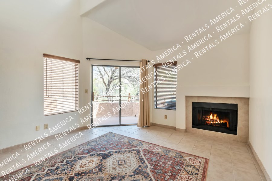 Great Location, Swan & Sunrise! property image