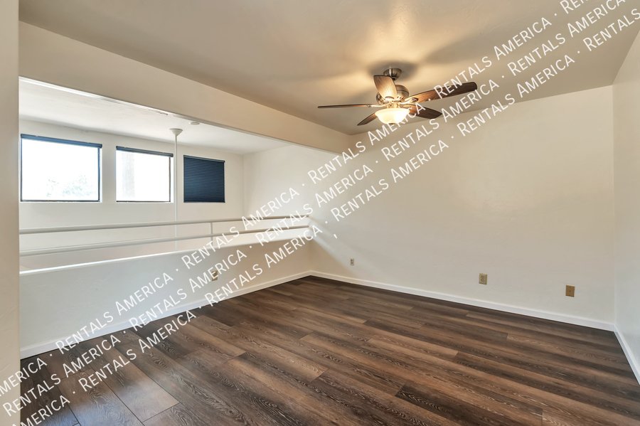 Great Location, Swan & Sunrise! property image