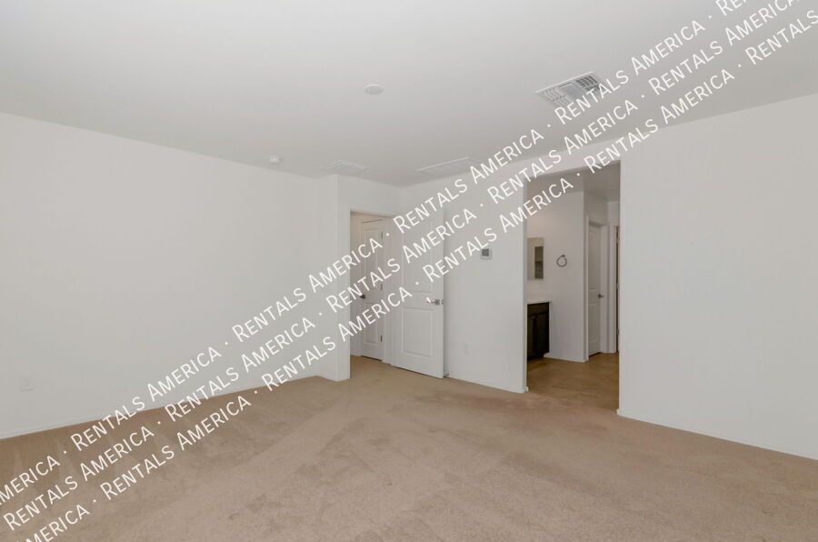 3/3 Home with  Washer/Dryer AND Community Pool & Vail School District property image