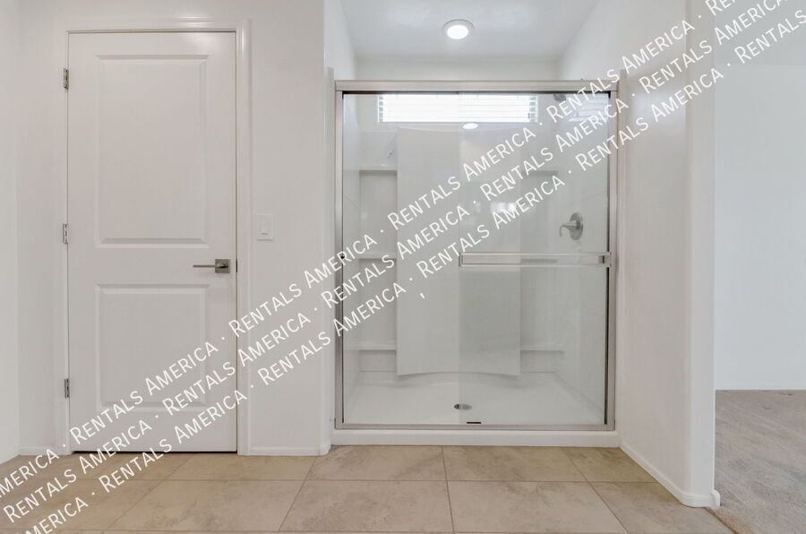 3/3 Home with  Washer/Dryer AND Community Pool & Vail School District property image