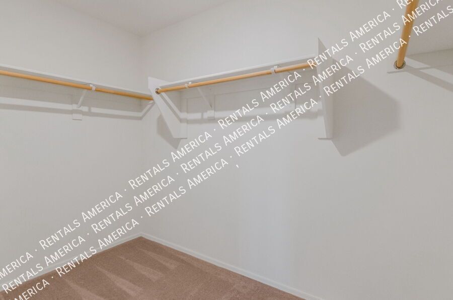 3/3 Home with  Washer/Dryer AND Community Pool & Vail School District property image