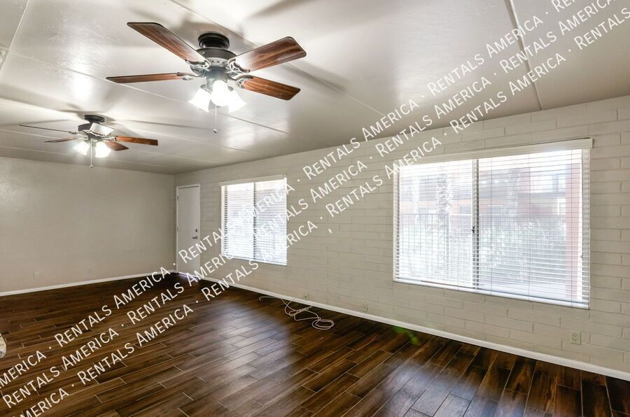 Remodeled 2 Bdrm by UofA! property image