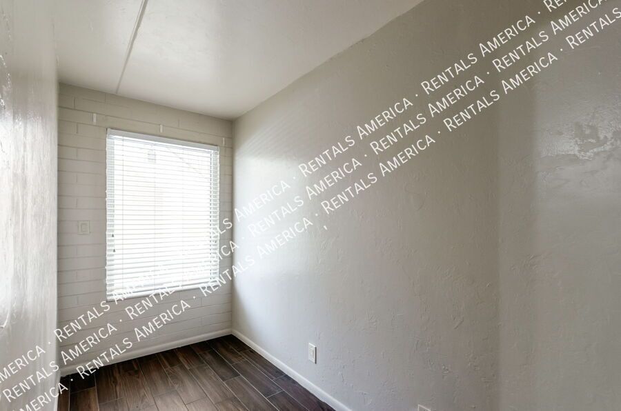 Remodeled 2 Bdrm by UofA! property image
