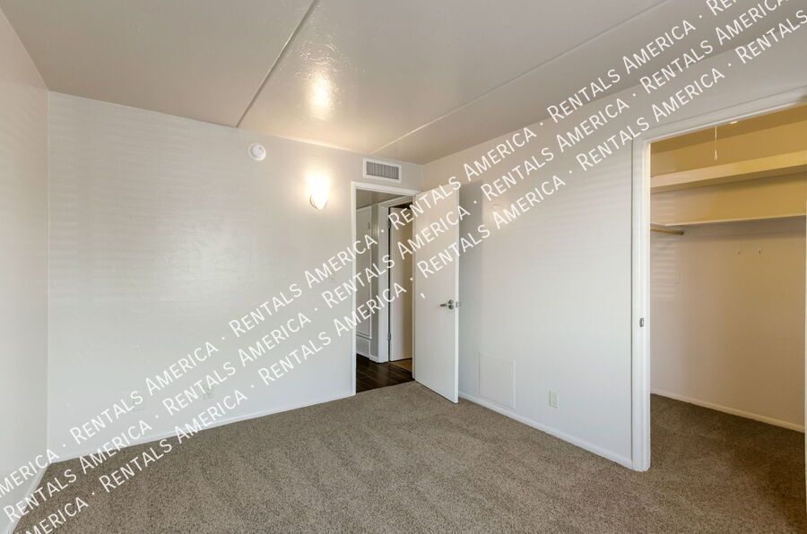 Remodeled 2 Bdrm by UofA! property image