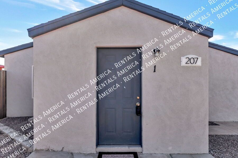 $500 off M/I for this Beautiful Renovated 3bdrm 2 bath! property image