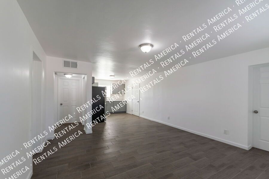$500 off M/I for this Beautiful Renovated 3bdrm 2 bath! property image