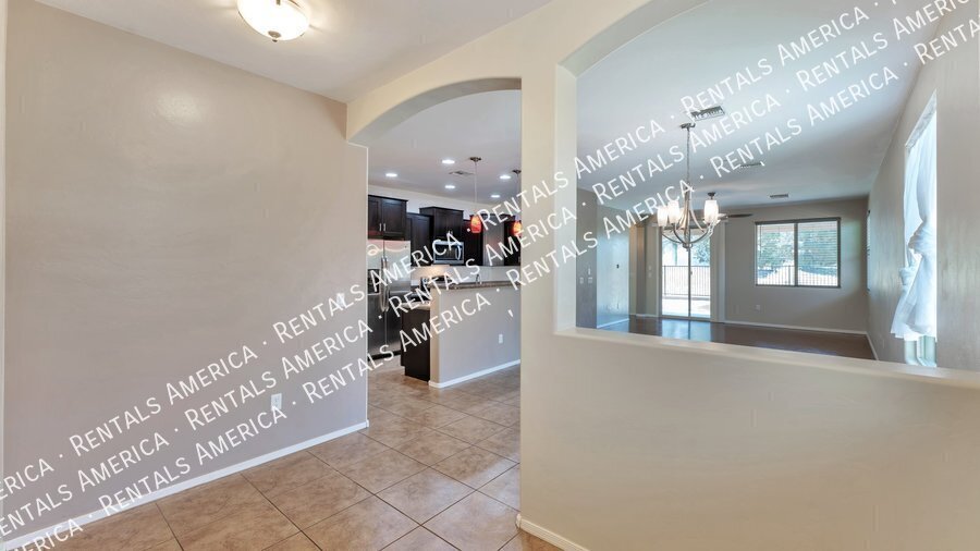 Home in Quarry Pines golf course, close to I-10 property image