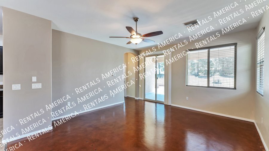 Home in Quarry Pines golf course, close to I-10 property image