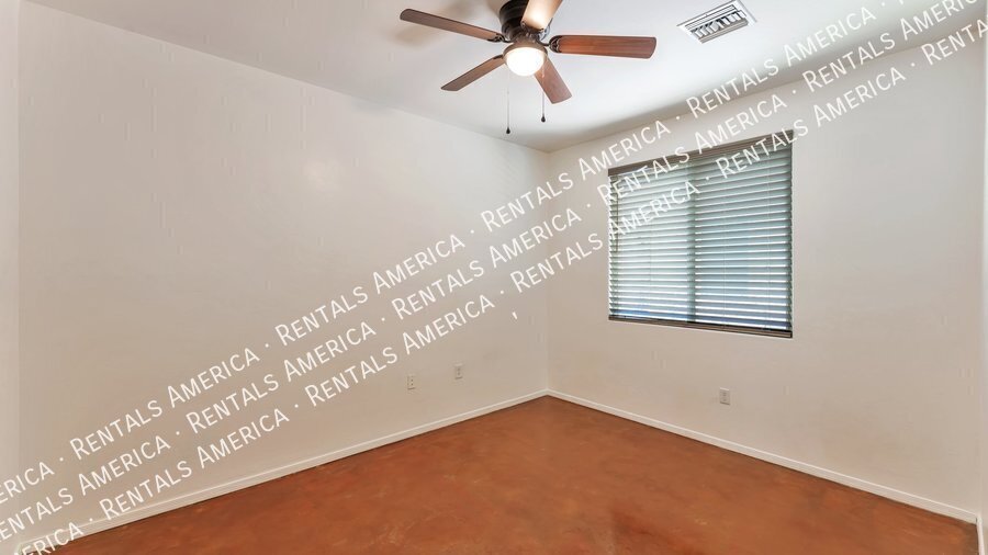 Home in Quarry Pines golf course, close to I-10 property image