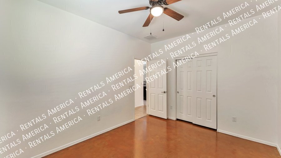 Home in Quarry Pines golf course, close to I-10 property image