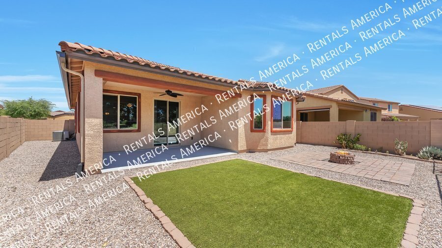 Home in Quarry Pines golf course, close to I-10 property image