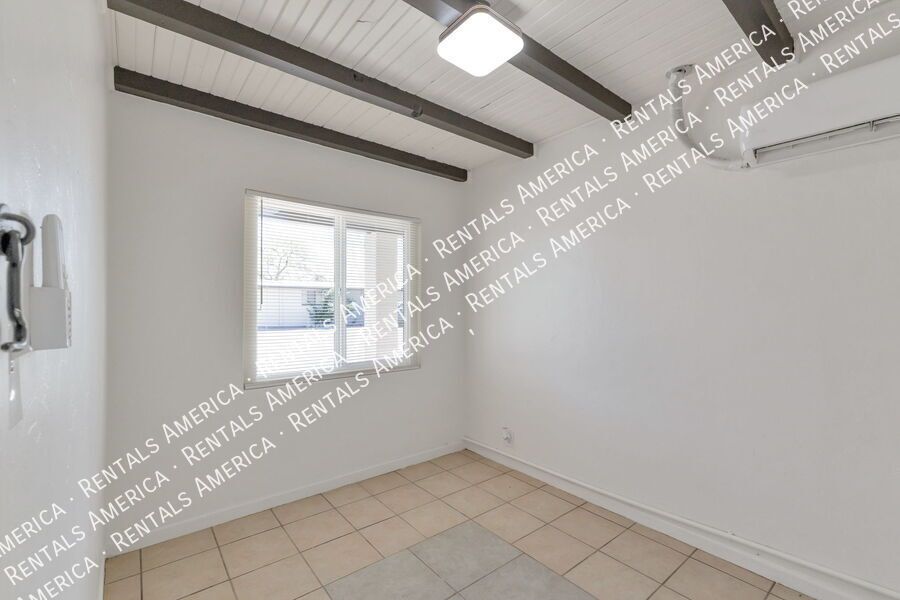 Charming 1 Bed / 1 Bath in Central Tucson property image