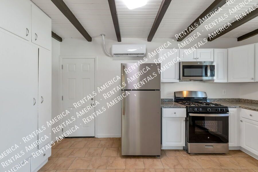 Charming 1 Bed / 1 Bath in Central Tucson property image